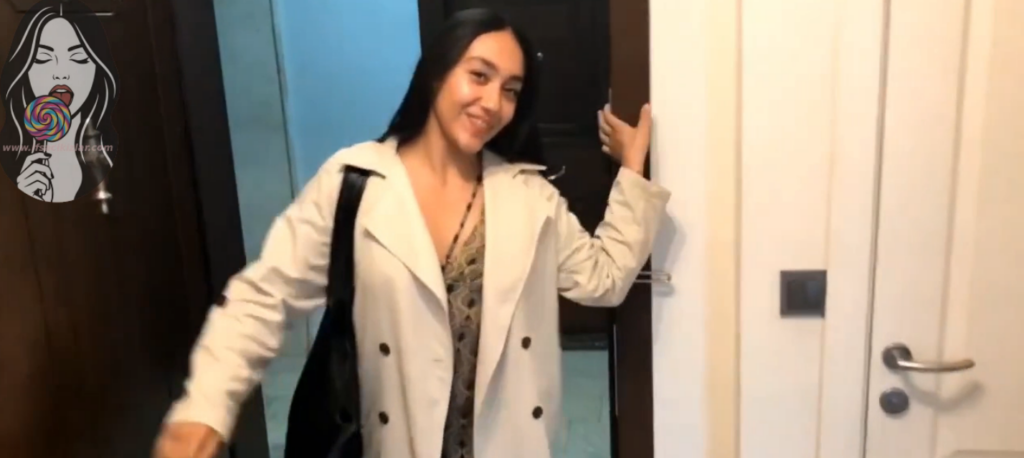 Geldiği gibi sakso çeken selin